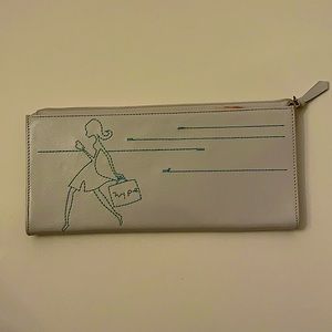 Hype white clutch/wallet